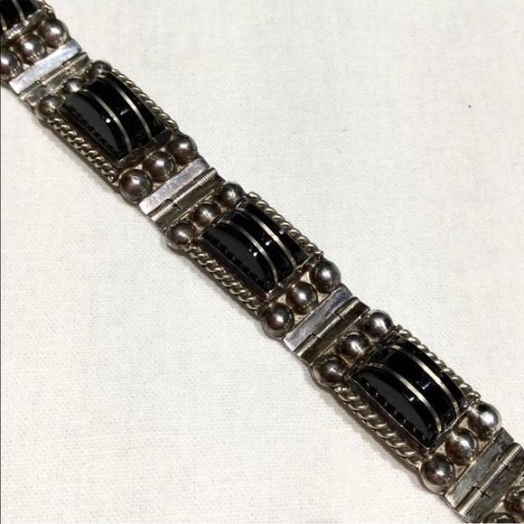VINTAGE MEXICO ONYX STERLING SILVER CHEVRON BEADED PANEL BRACELET - Picture 2 of 5